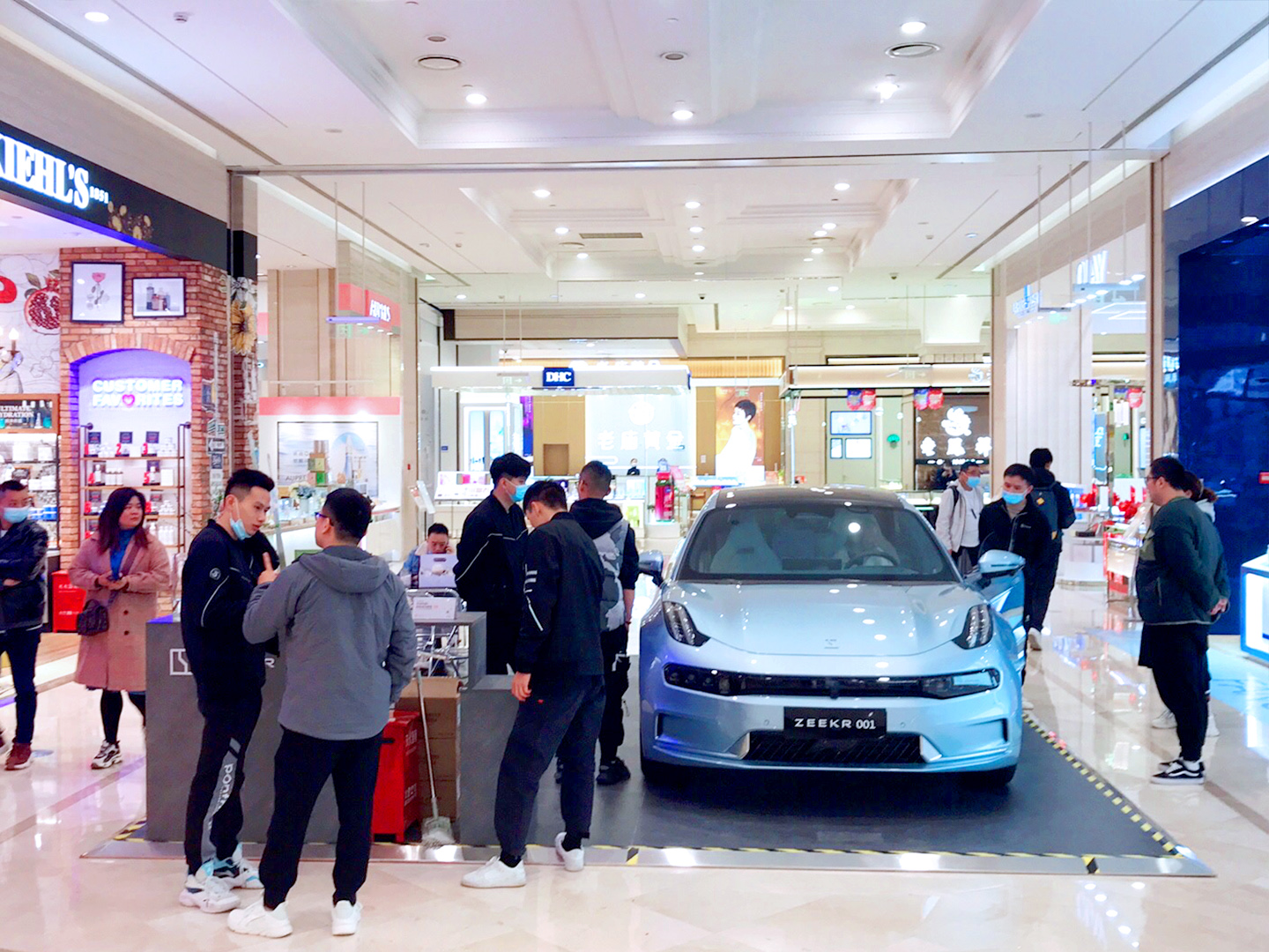 极氪汽车 X 苏州张家港曼巴特购物广场     