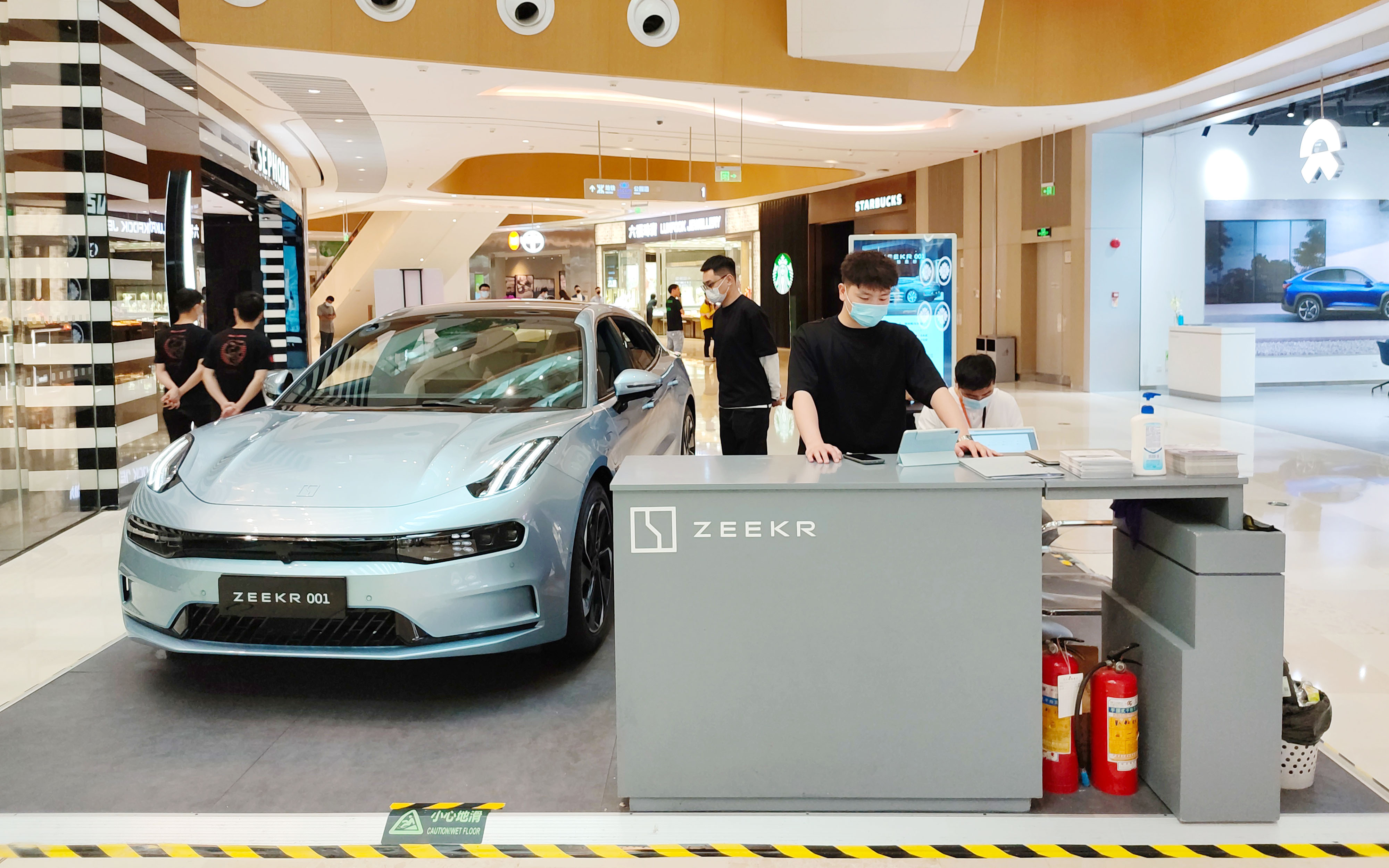 极氪汽车 X 深圳南山来福士   